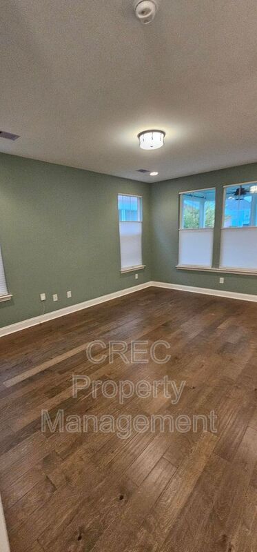 Building Photo - 3046 Sweetleaf Ln