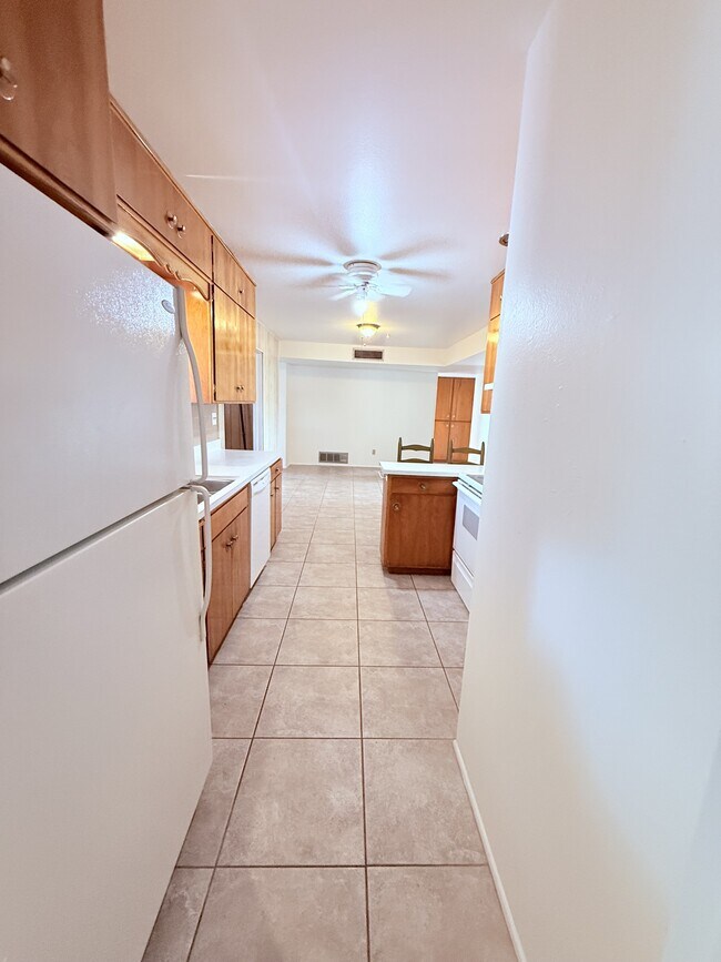 Building Photo - 4834 N Los Altos Pl
