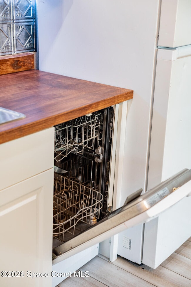 Building Photo - 177 Woodland Dr