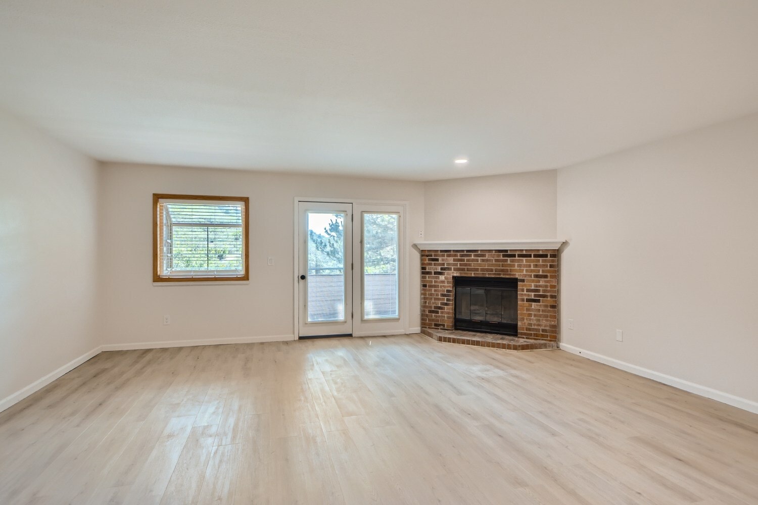 Living room with fireplace - 697 Canyon Dr