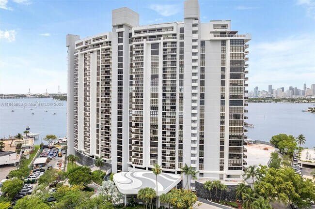 Building Photo - 9 Island Ave