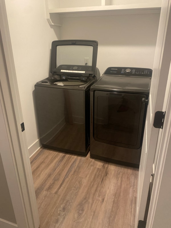 Building Photo - 414 Oak St