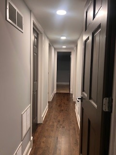 Hallway to bedrooms - 1717 W Huron St