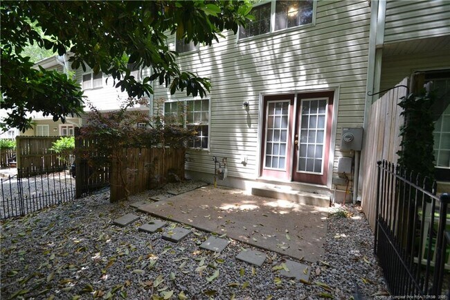 Building Photo - 308 Black Bird Ct