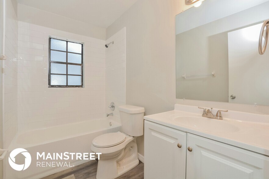 Building Photo - 1615 Sunburst Way