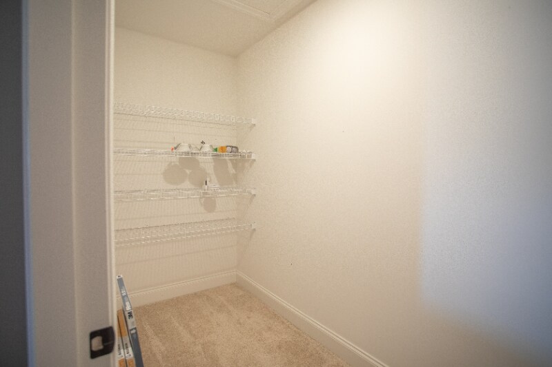 Building Photo - 3436 Pershing Dr