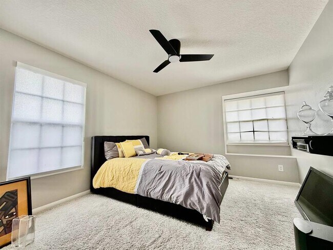 Building Photo - 6600 Gentle Ben Cir