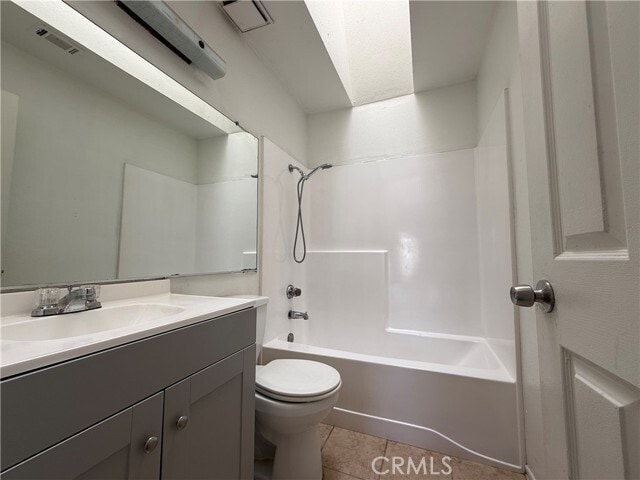 Building Photo - 23850 Suncrest Ave