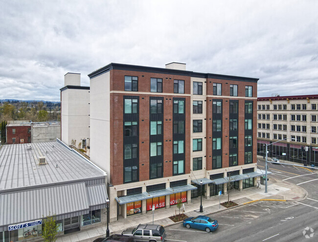 Building Photo - Koz on State