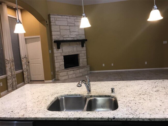 Building Photo - 5827 Chaste Ct