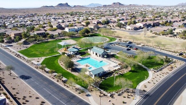 Building Photo - 4BR / 2.5BA Home with Expansive Lot – 2-Car Garage, Community Pools & Golf