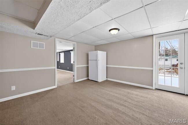 Building Photo - 1203 Dorne Dr