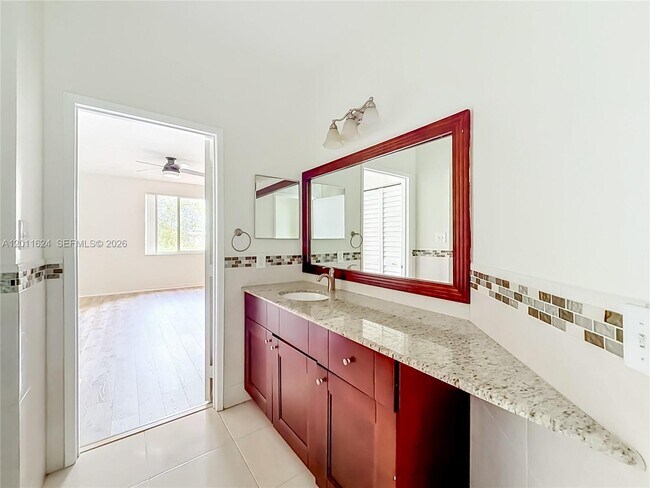 Building Photo - 6968 SW 39th St