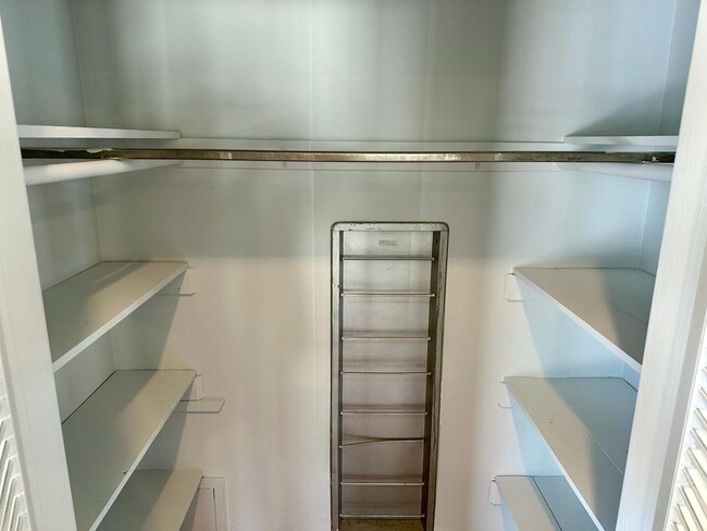 Building Photo - TRIPLEX