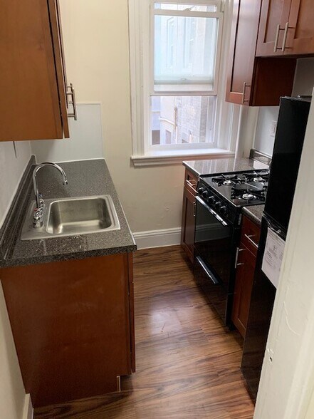 Building Photo - 1192 Boylston St