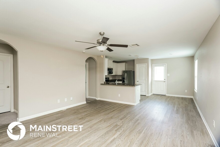 Building Photo - 28041 Irving Dr