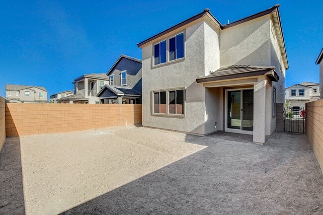 Building Photo - Newly built Home, gated
