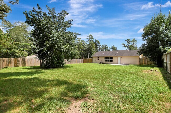 Building Photo - 10731 Royal Terrell Dr