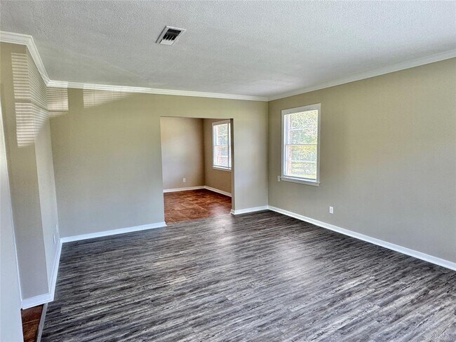 Building Photo - 3719 Bridlewood Dr