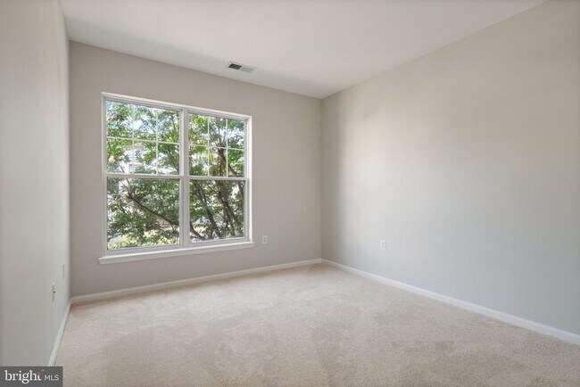 Building Photo - 13357 Connor Dr