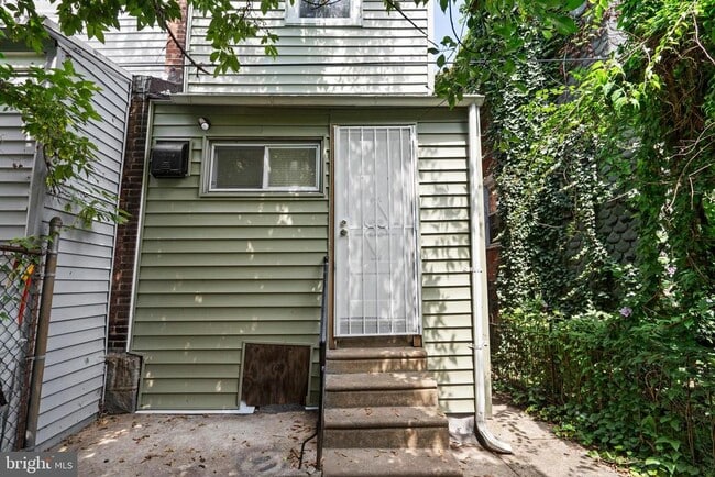Building Photo - 5948 Osage Ave