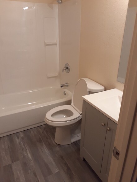 Building Photo - 3646 N 67th Ave