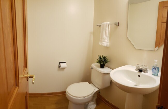 Building Photo - 3190 Teal Bay Ct