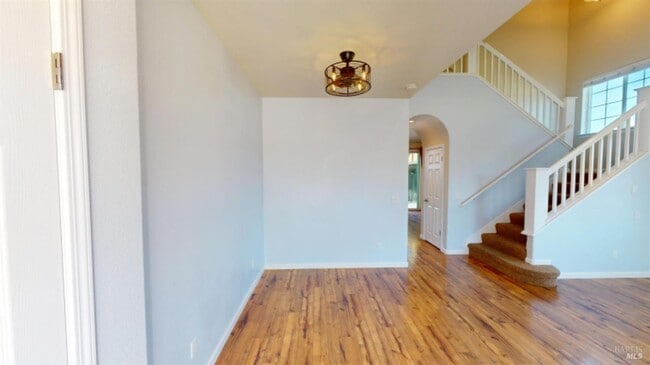 Building Photo - 2060 Pascal St