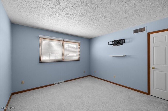 Building Photo - 6667 Hidden Lake Trail