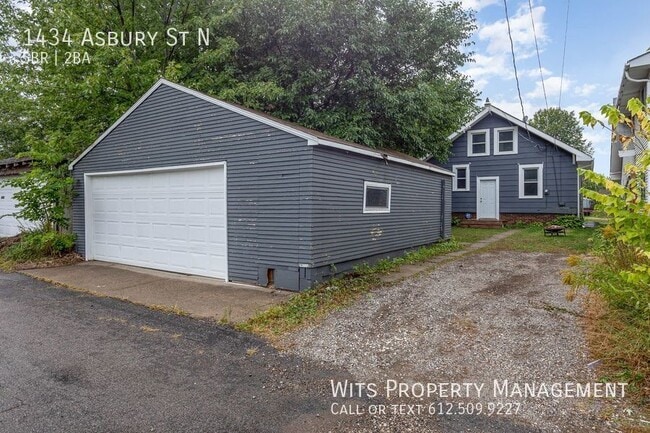 Building Photo - 1434 Asbury St N
