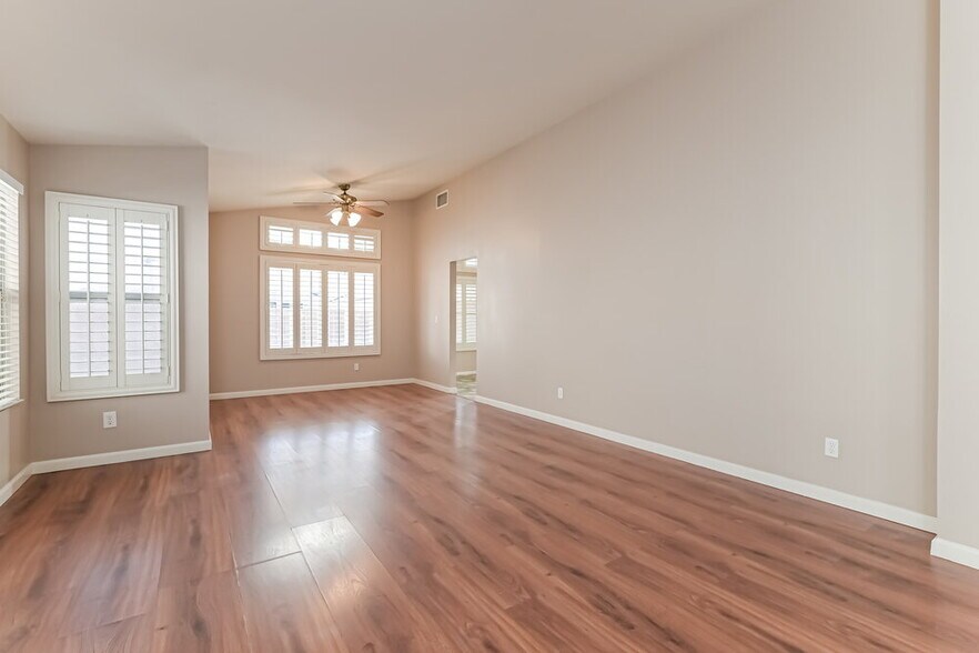 Building Photo - 6125 Wild Berry Dr