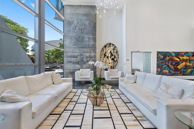 Building Photo - 888 Biscayne Blvd