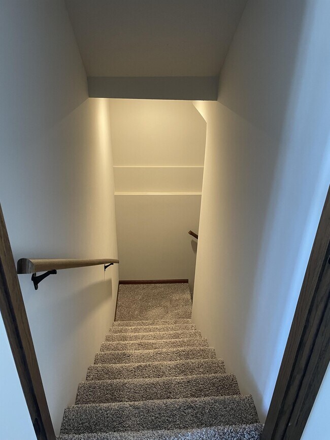 Building Photo - 9200 Peregrine Rd