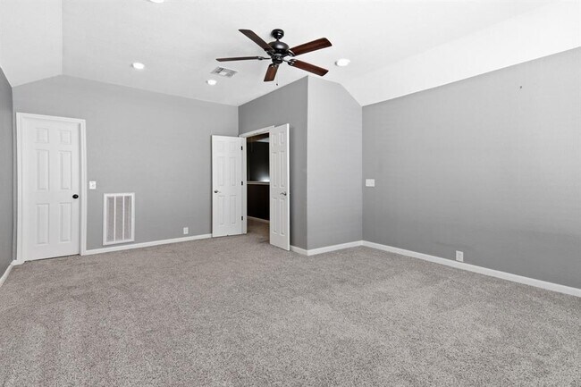 Building Photo - 2157 Paradise Ridge Dr