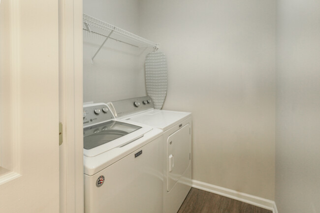 Building Photo - 1759 Hidden Creek Dr