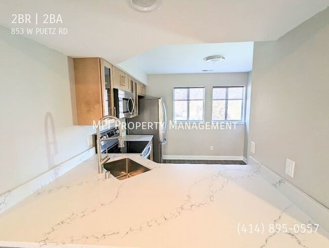 Building Photo - 853 W. Puetz Road - 2 Bedroom, 2 Bathroom ...