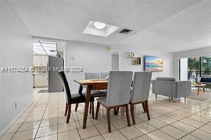 Building Photo - 491 Racquet Club Rd