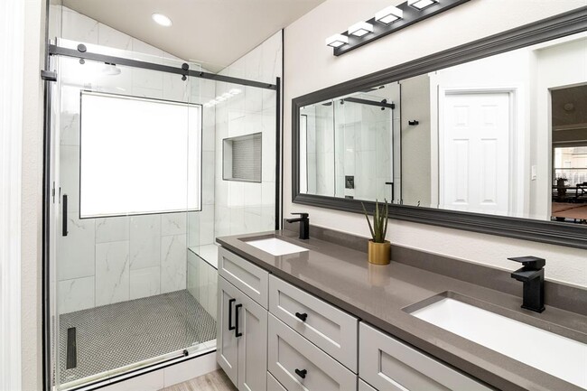 Building Photo - 1407 Elm Brook Dr