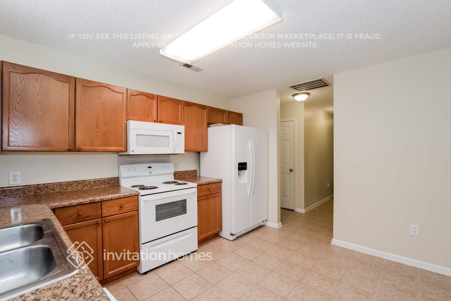 Building Photo - 216 Bradford Glyn Dr