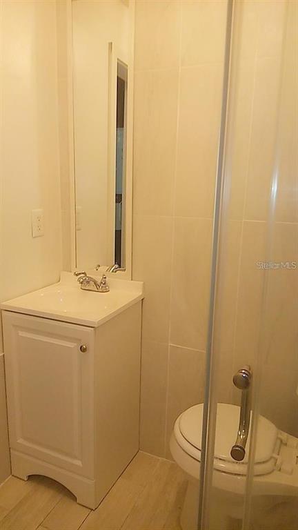 Building Photo - 4754 Lake Shore Dr