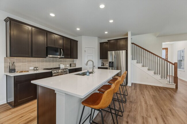 Building Photo - 2017 Ridge Runner Dr