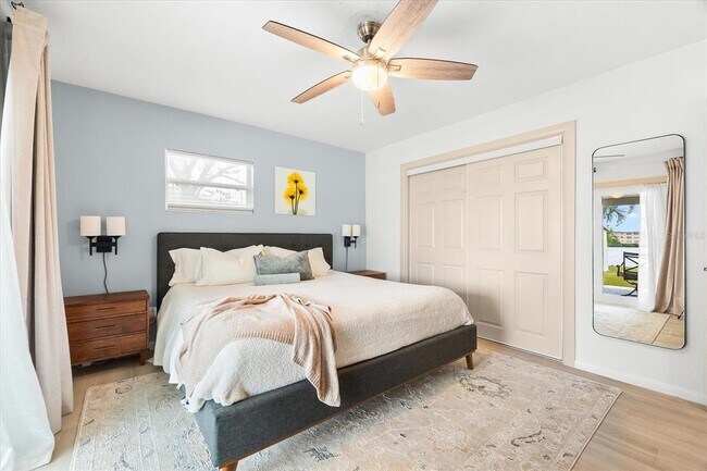 Building Photo - 8848 Sunlit Cove Dr NE
