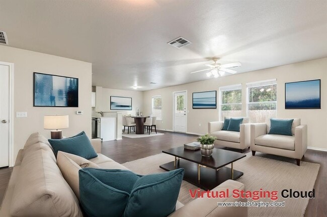 Building Photo - 8712 Dittmar Oaks Dr