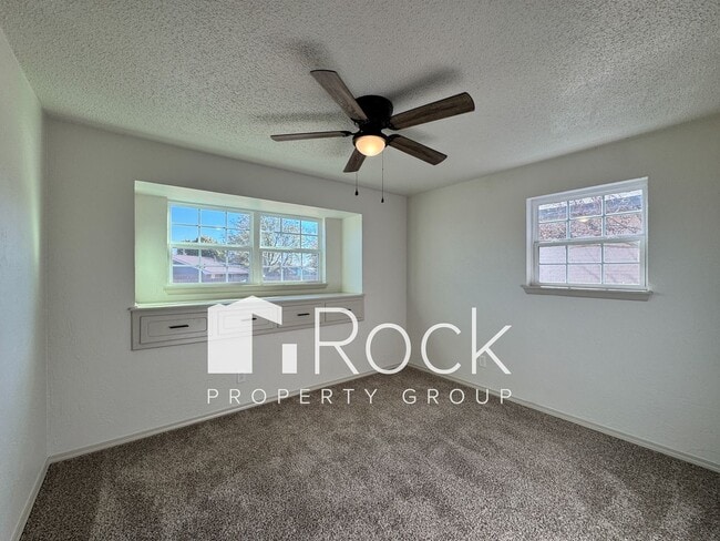 Building Photo - Beautifully Remodeled 3 Bed/1.5 Bath Home in Moore with 1-Car Garage