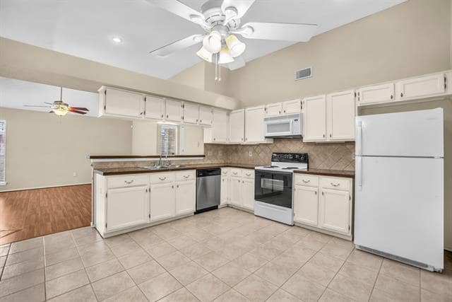 Building Photo - 568 Grace Ln