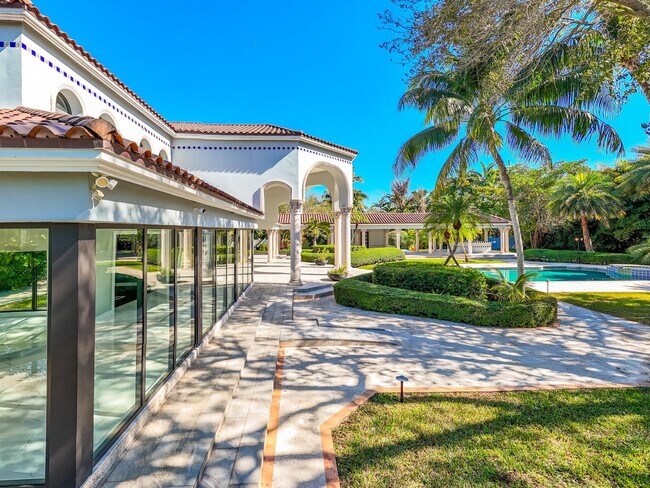 Building Photo - 10270 SW 58th St