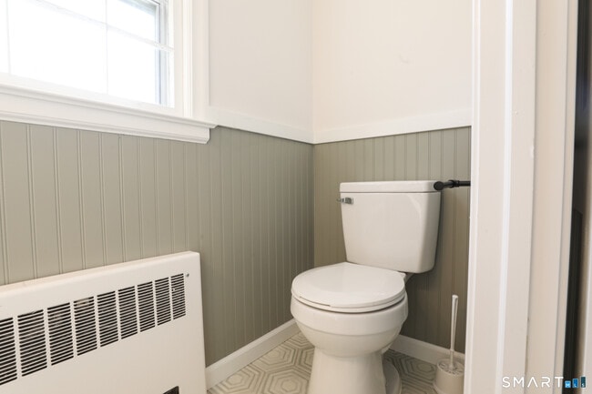 Building Photo - 105 Hyde Rd