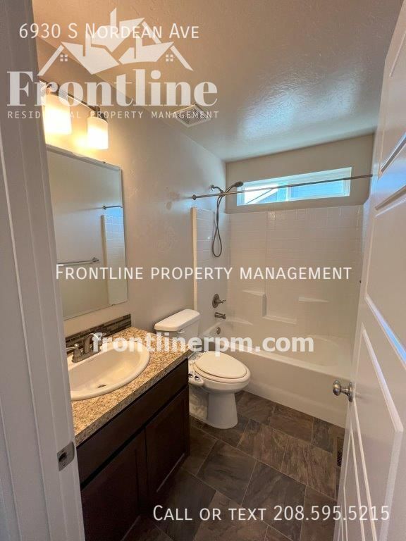 Building Photo - 6930 S Nordean Ave