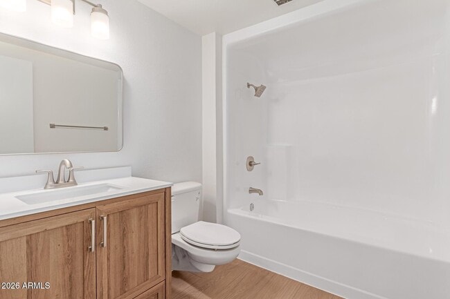 Building Photo - 16853 N Meadow Park Dr