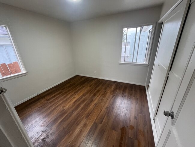 Bedroom - 7661 Beckett St